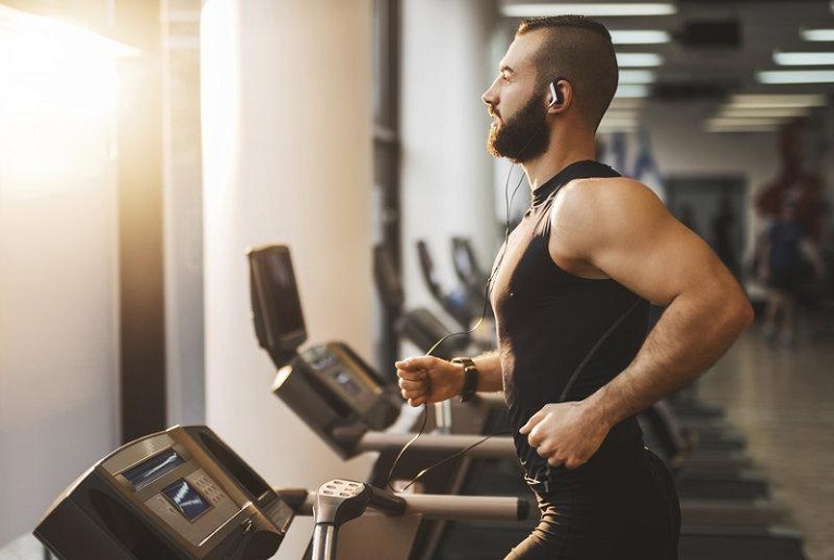 Bài tập aerobic giúp nam giới thêm dẻo dai